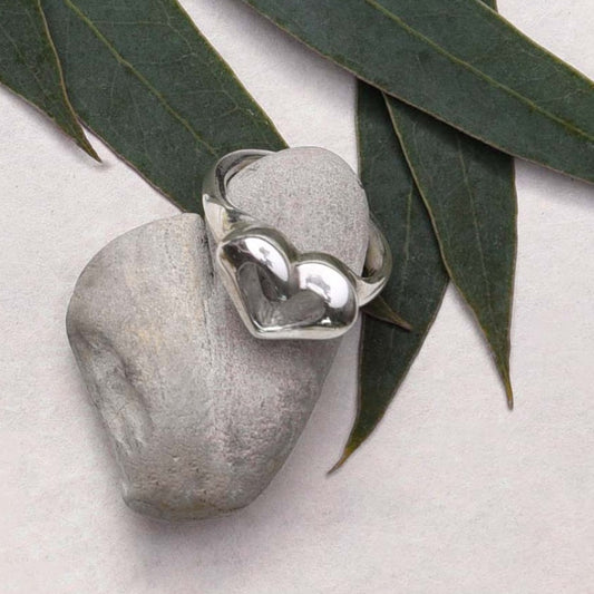 silver sculpted heart ring