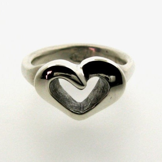 silver sculpted heart ring
